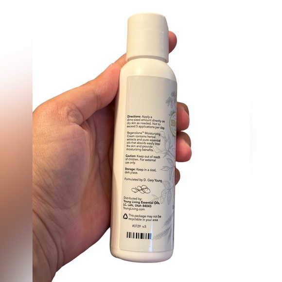 Young Living Regenolone Moisturizing Cream 4 oz Sealed - Picture 3 of 5